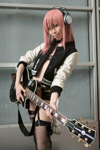 【Yabo】德甲-托利索罗本J罗齐破门 拜仁3-1胜10人药厂(图1) 亚博